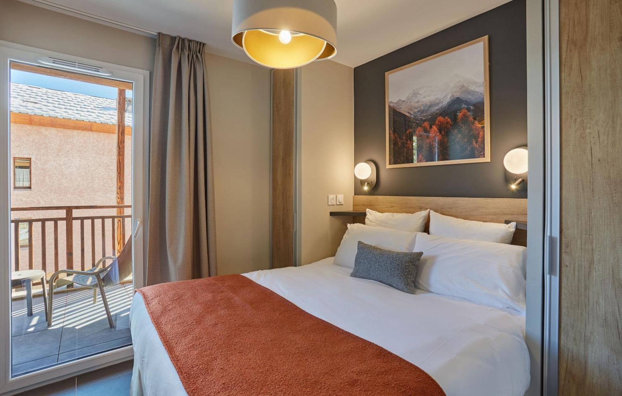 Residence Prestige Odalys Le Mont D'Auron Esterno foto